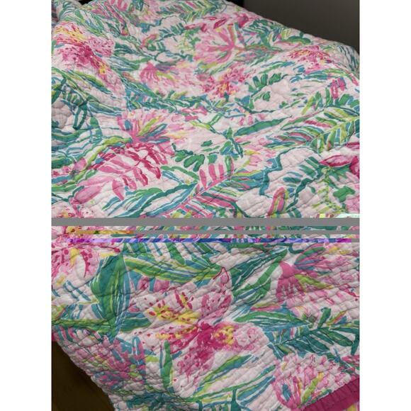 Pottery Barn X Lilly Pulitzer Reversible King Quilt in Lilly Of The Jungle - Picture 12 of 13